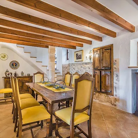 Finca La Belleza Holiday home Pollenca
